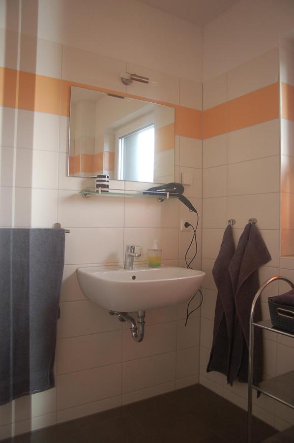 Behagliches Ferienhaus Zaunkoenig -Mit Kamin Und Sauna تانه المظهر الخارجي الصورة