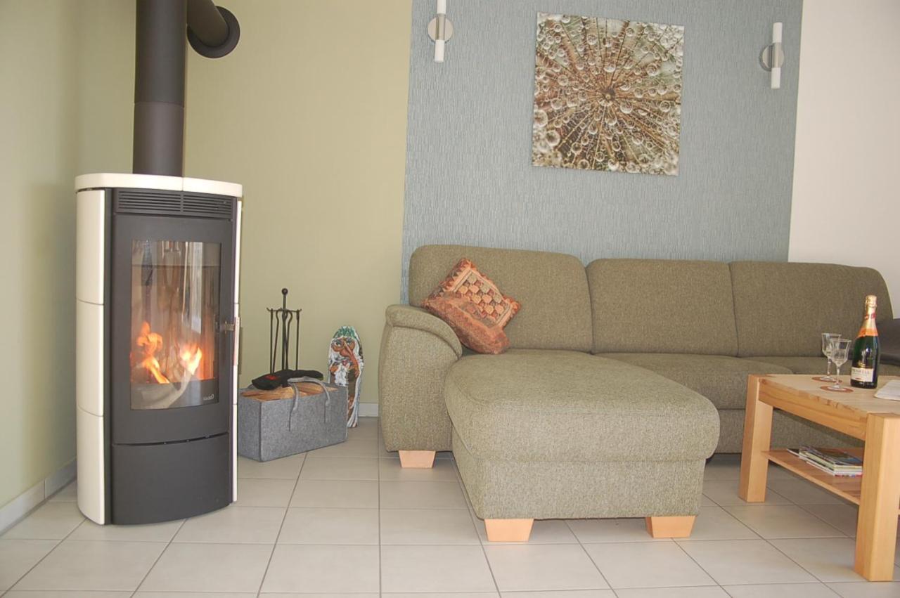 Behagliches Ferienhaus Zaunkoenig -Mit Kamin Und Sauna تانه المظهر الخارجي الصورة